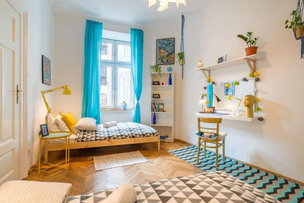 Blue Peace-Apartment With Free Parking In Center For 1-6 People Cracóvia Exterior foto