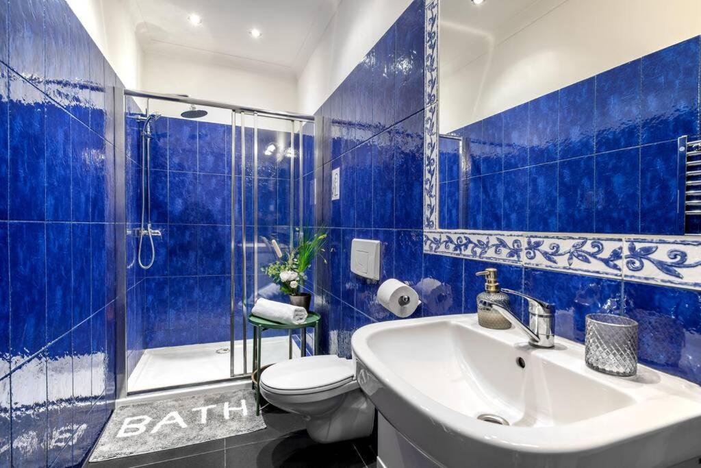 Blue Peace-Apartment With Free Parking In Center For 1-6 People Cracóvia Exterior foto