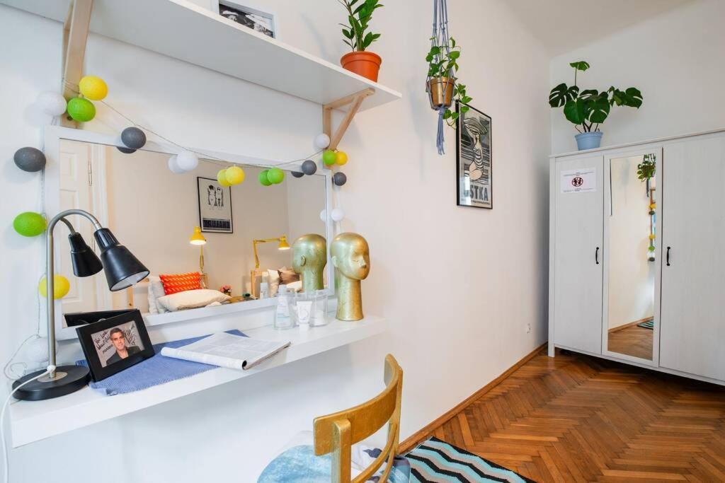 Blue Peace-Apartment With Free Parking In Center For 1-6 People Cracóvia Exterior foto